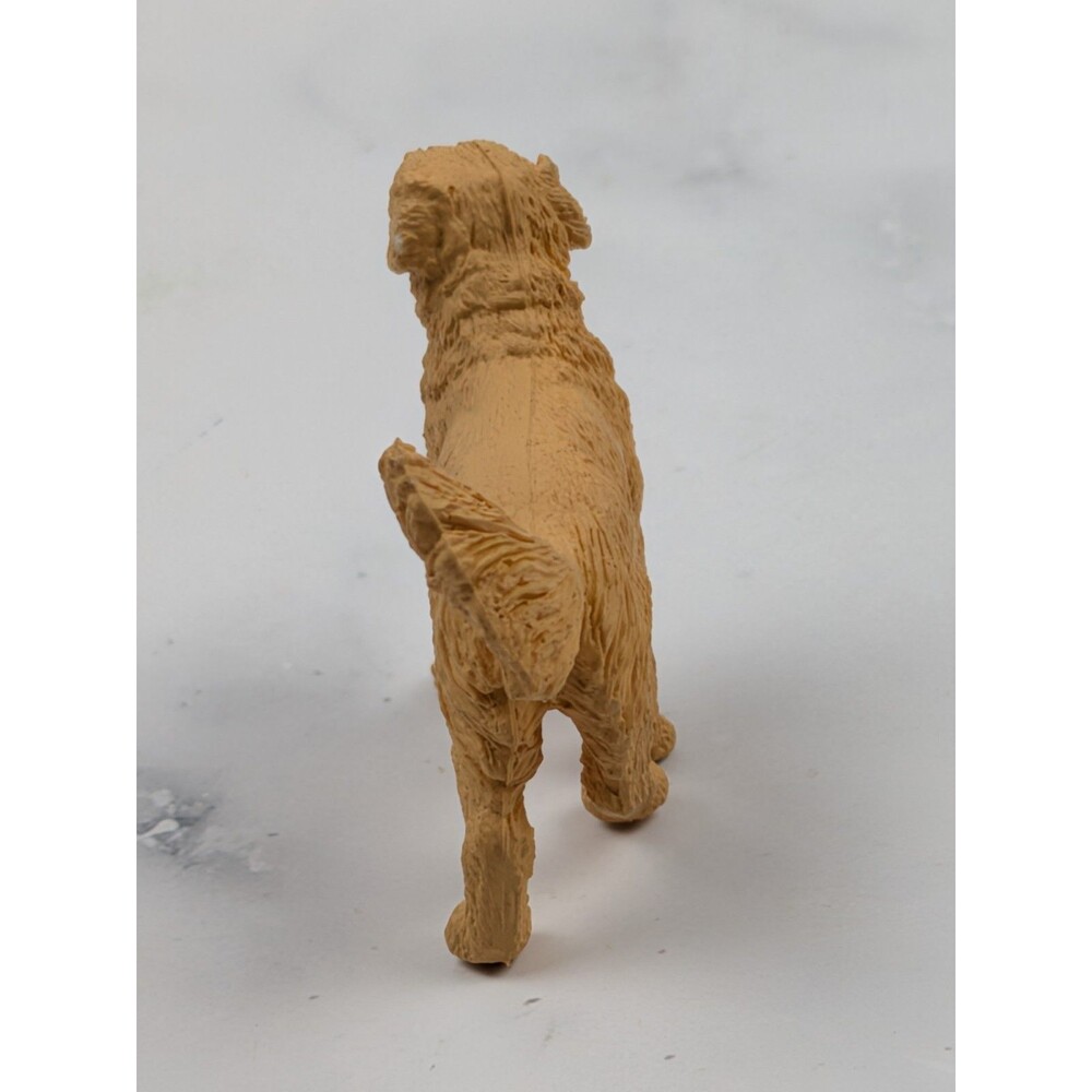 Safari LTD Golden Retriever Dog Solid Plastic Realistic Toy Animal Figure - Picture 3 of 6
